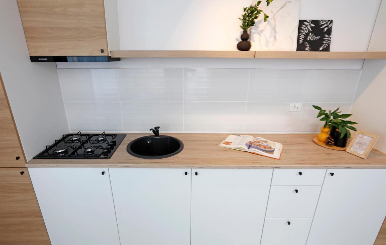 New & Cozy Studio In Ghencea + Netflix Bukarest Exteriör bild