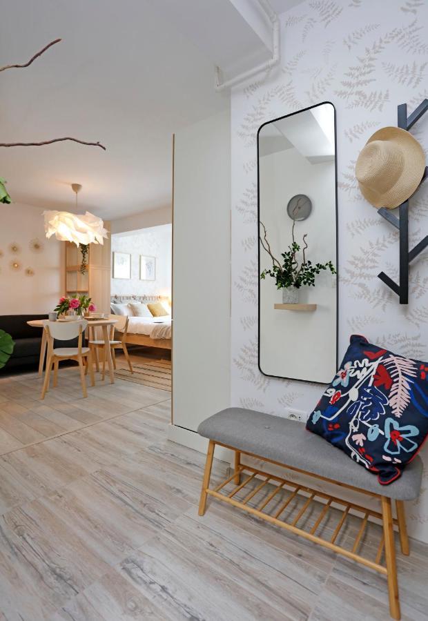 New & Cozy Studio In Ghencea + Netflix Bukarest Exteriör bild