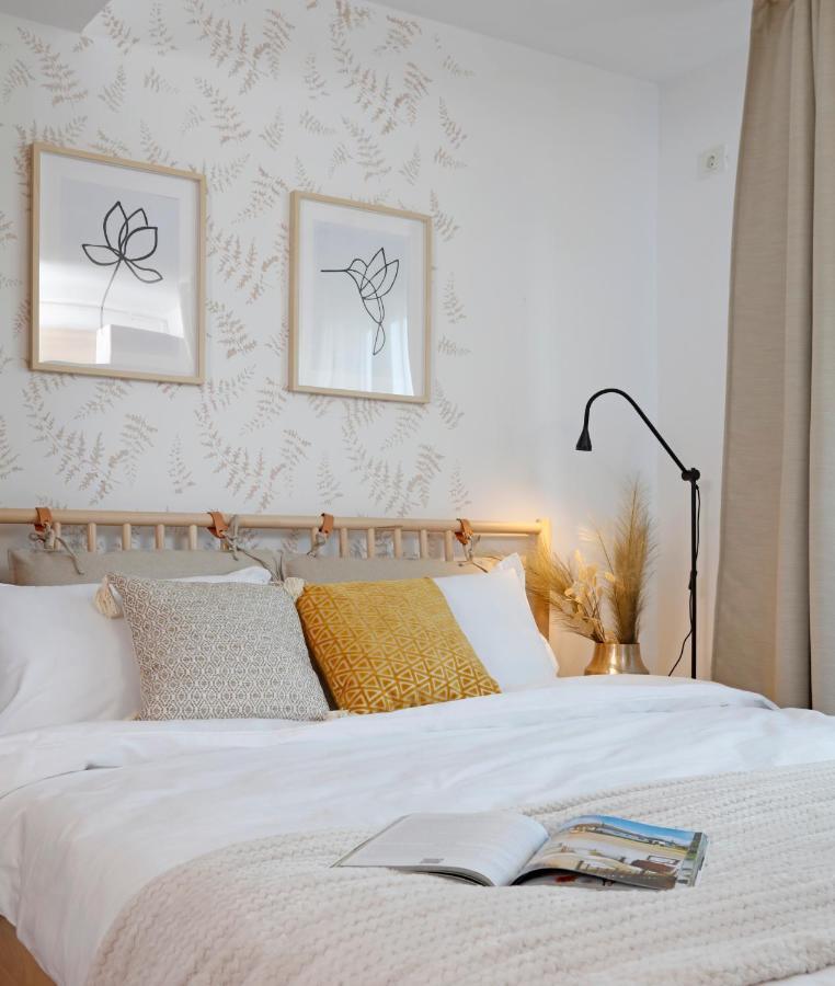 New & Cozy Studio In Ghencea + Netflix Bukarest Exteriör bild
